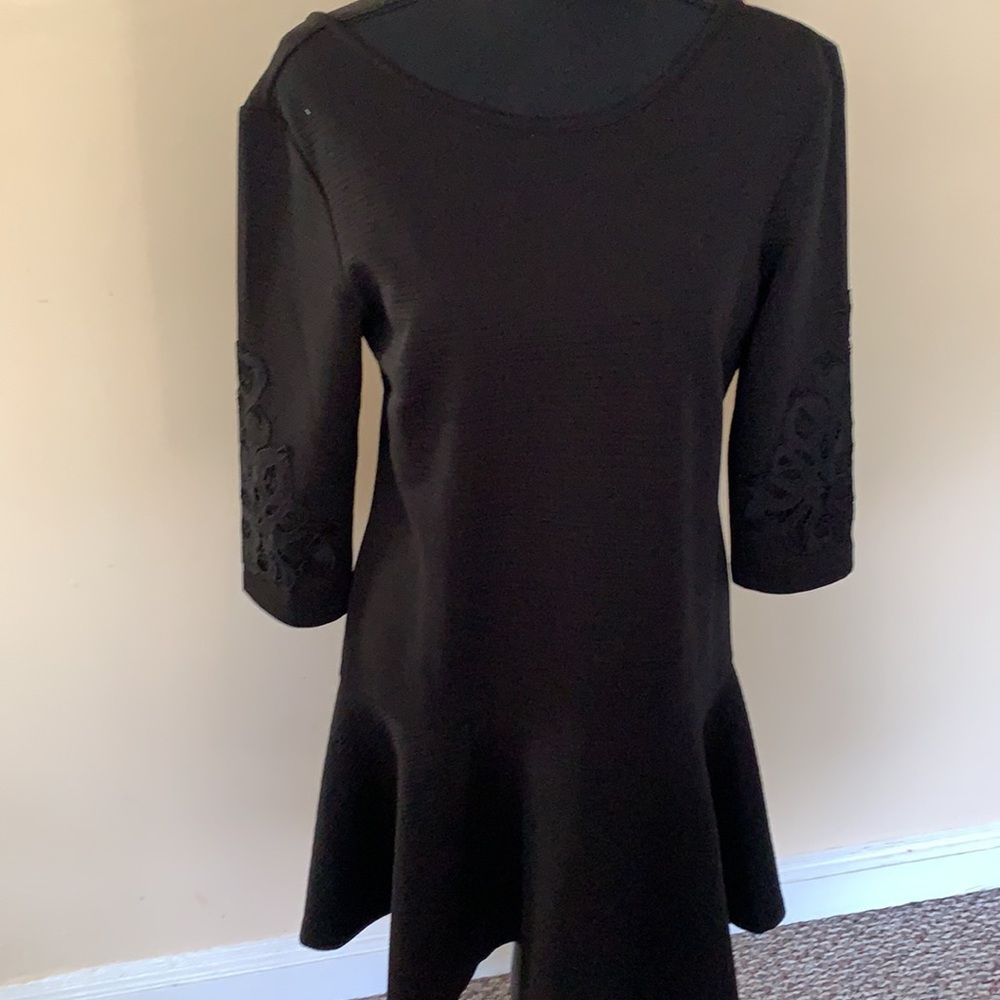 Dress - Picture 2 of 6